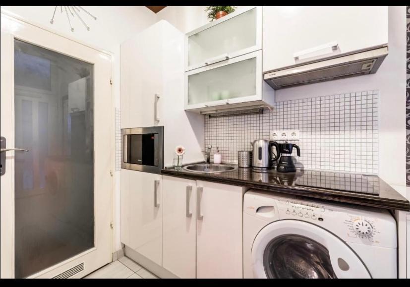 Apartment Center Studio With Sauna And Patio Budapest